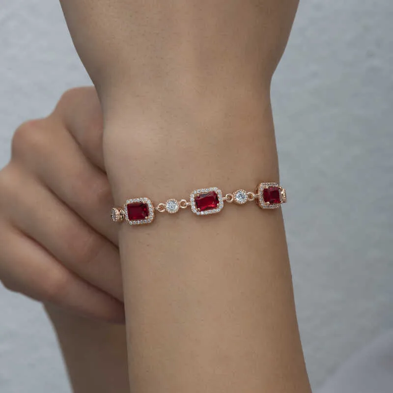 Gümüş Rose Baget Kırmızı Taşlı Kadın Bileklik görsel 4