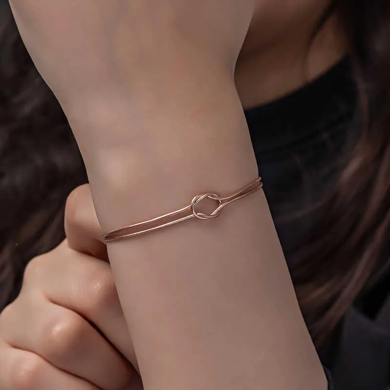 Gümüş Rose Aşk Düğüm Kadın Bileklik görsel 3