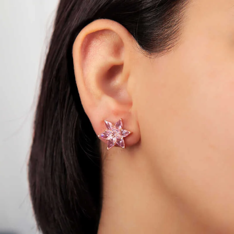 Gümüş Rose Pembe Lotus Çiçeği Çivili Kadın Küpe görsel 2