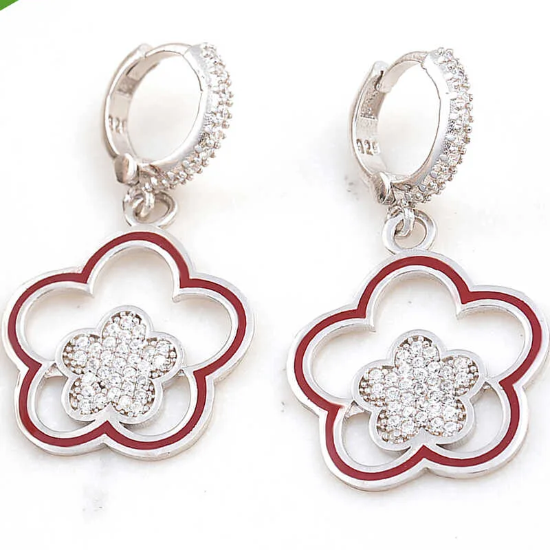 Gümüş Sallantılı Çiçek Desenli Kadın Küpe görsel 1