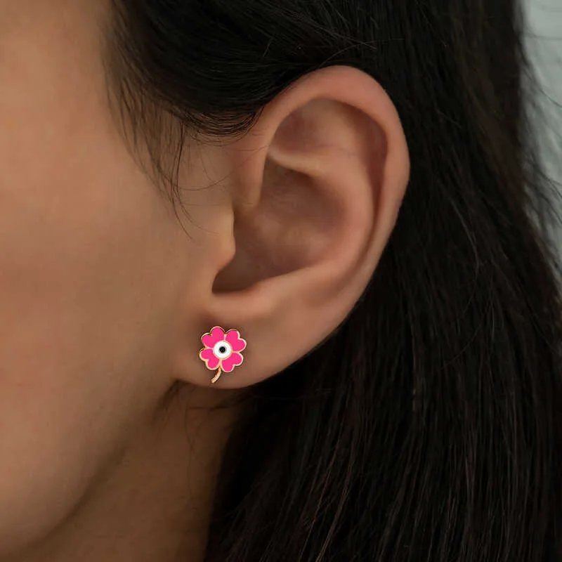 Gümüş Fosforlu Pembe Yonca Küpe görsel 2