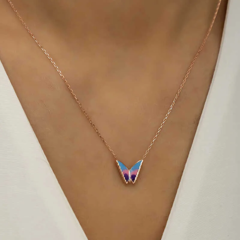 Gümüş Rose Minimal Kelebek Bayan Kolye görsel 4