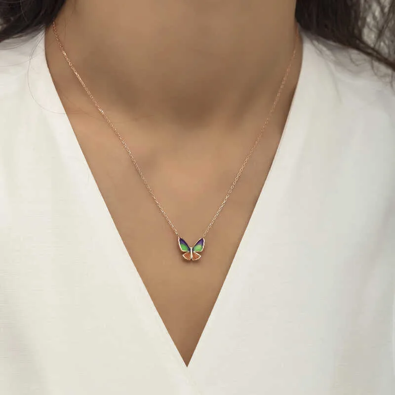 Gümüş Rose Minimal Kelebek Bayan Kolye görsel 4