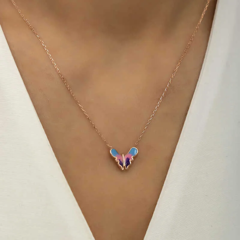 Gümüş Rose Minimal Kelebek Bayan Kolye görsel 4