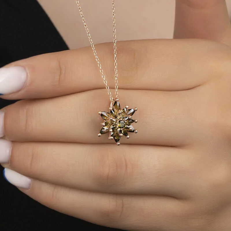 Gümüş Rose 4 Katman Lotus Çiçeği Kadın Kolye görsel 2